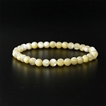 Перламутр (Индонезия) бежевый 6мм, браслет "Классика" длина 17см