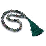 Четки зеленая яшма круглые 12мм с хвостиком